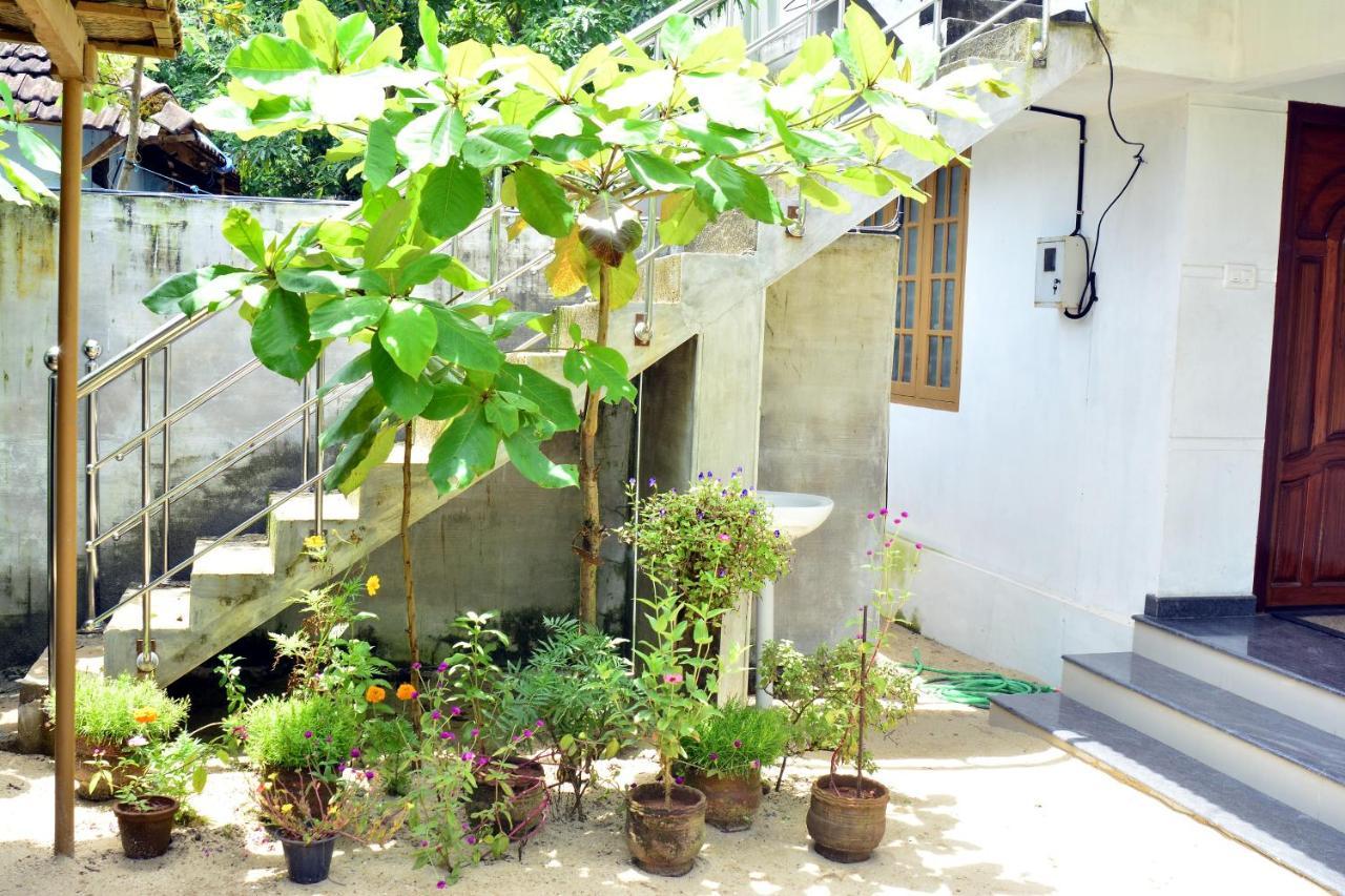 Sea Breeze Beach Home Alappuzha Exterior photo
