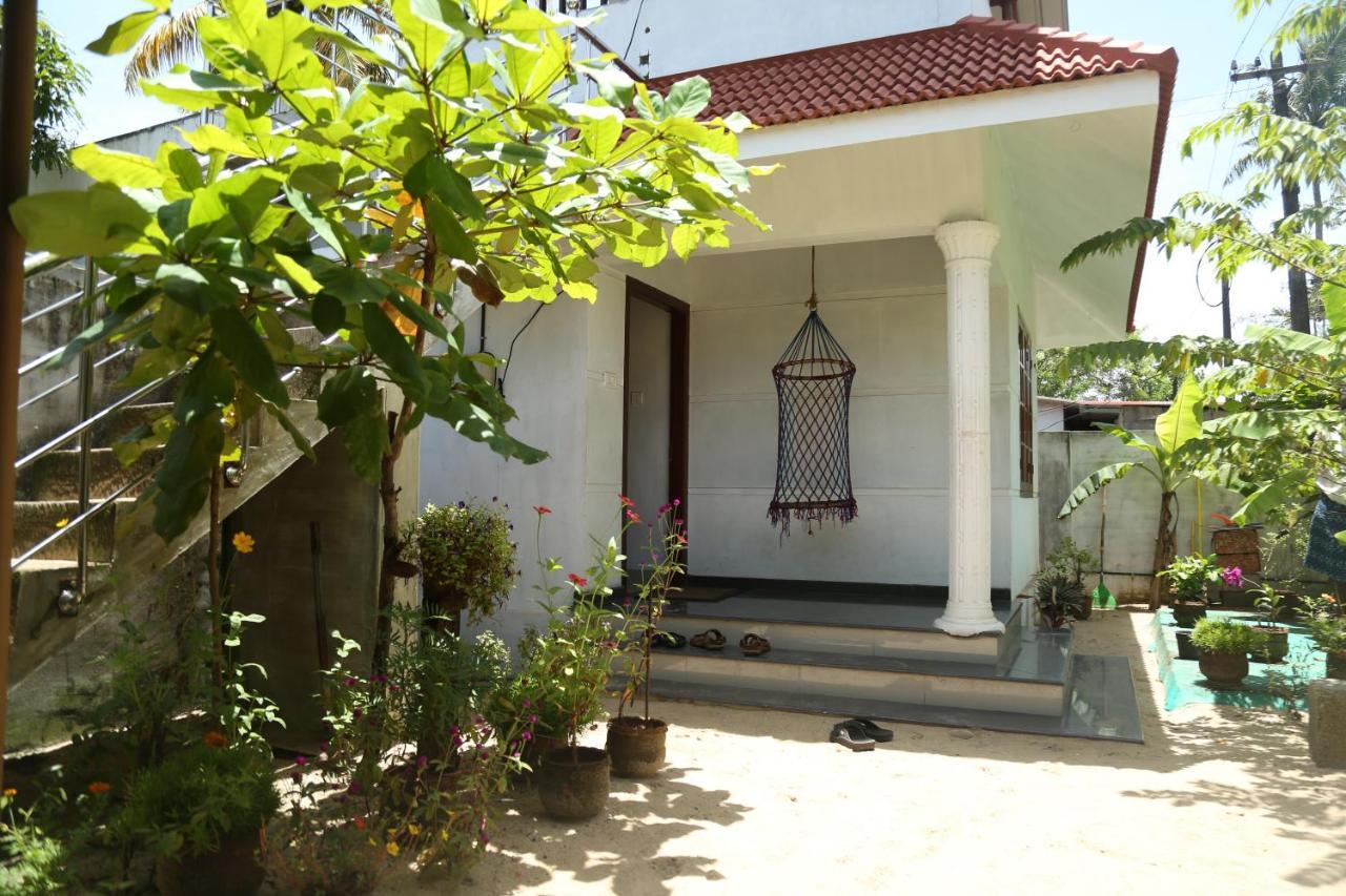 Sea Breeze Beach Home Alappuzha Exterior photo