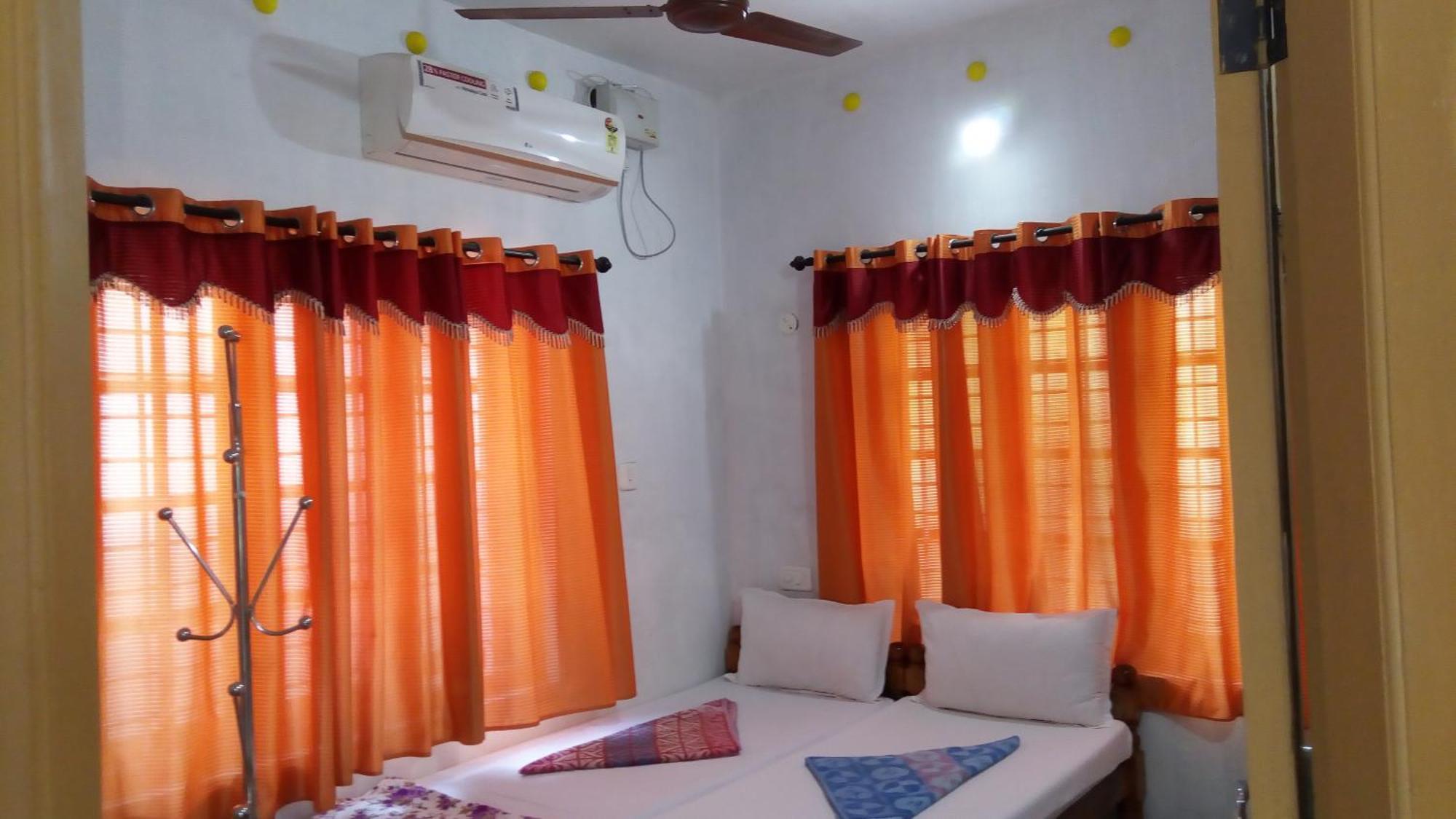 Sea Breeze Beach Home Alappuzha Exterior photo